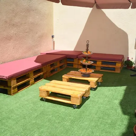 Apartman Little Yard & #1