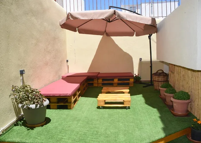 Апартаменты Little Yard & #1 Naxos City