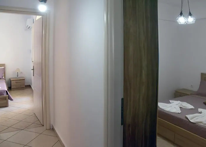 Little Yard & #1 Апартаменты *