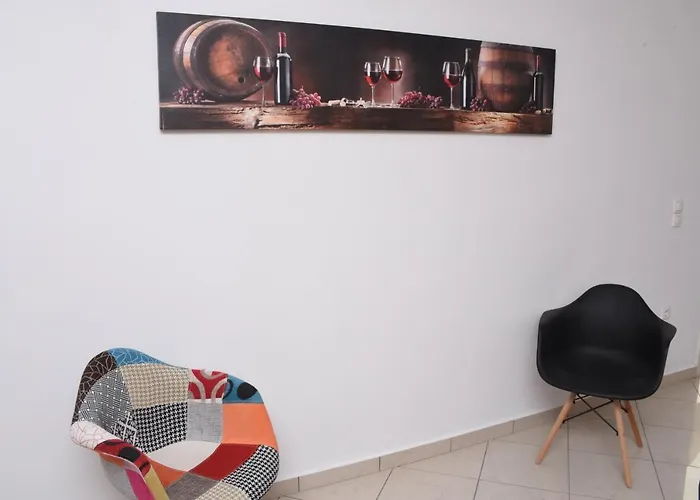 Little Yard & #1 Апартаменты Naxos City