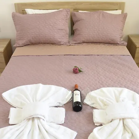 Little Yard & #1 * Naxos City