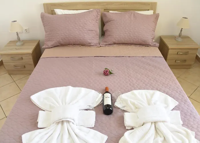 Little Yard & #1 * Naxos City